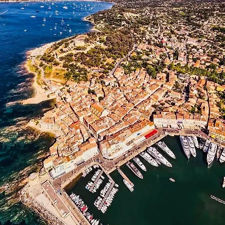 Private Sainttropez * Σαιν-Τροπέ